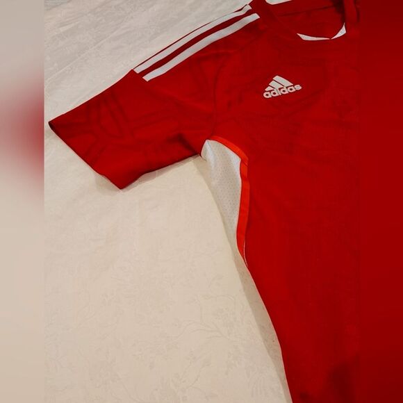 Adidas Men's Bold Red Soccer Jersey Sports Sz Medium - Picture 6 of 14